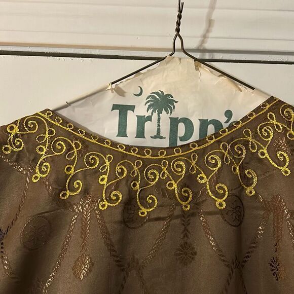 Women's Kirat Brown/ Green Special Occasion Dress, Coat, and Headpiece. - Picture 10 of 16